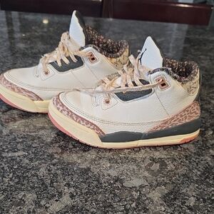 Nike Jordan 3 Retro Vintage Floral Sneakers